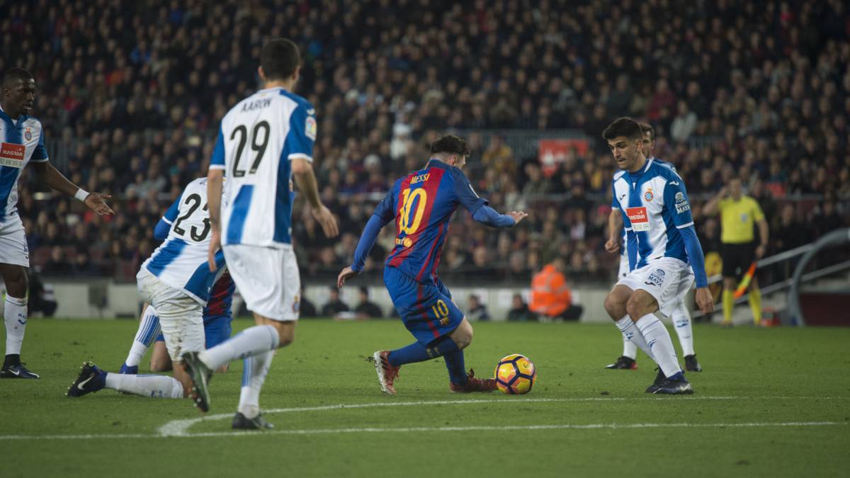 Resultado de imagen para jugada de messi espanyol