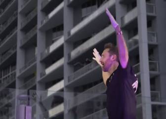 Coronavirus David Guetta Puts On A Show For Neighbours During Lockdown As Com