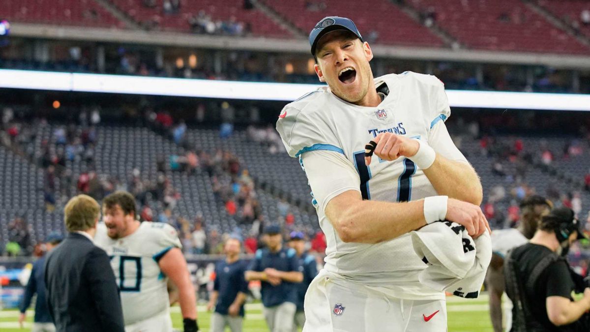 Top 10 photos from the Divisional Round of the 2021 season