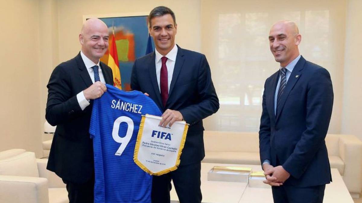 España se postula para organizar la Eurocopa de 2028 1536754393_729764_1536754433_noticia_normal