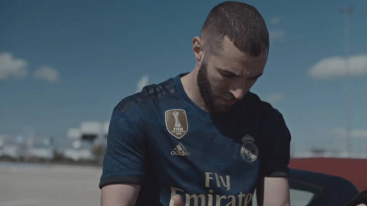 presentación de la 2ª camiseta del Real Madrid a las redes - AS USA
