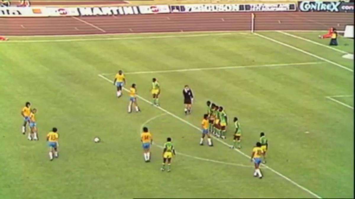 Zaire's Mwepu Ilunga tears up the rule book against Brazil - AS USA