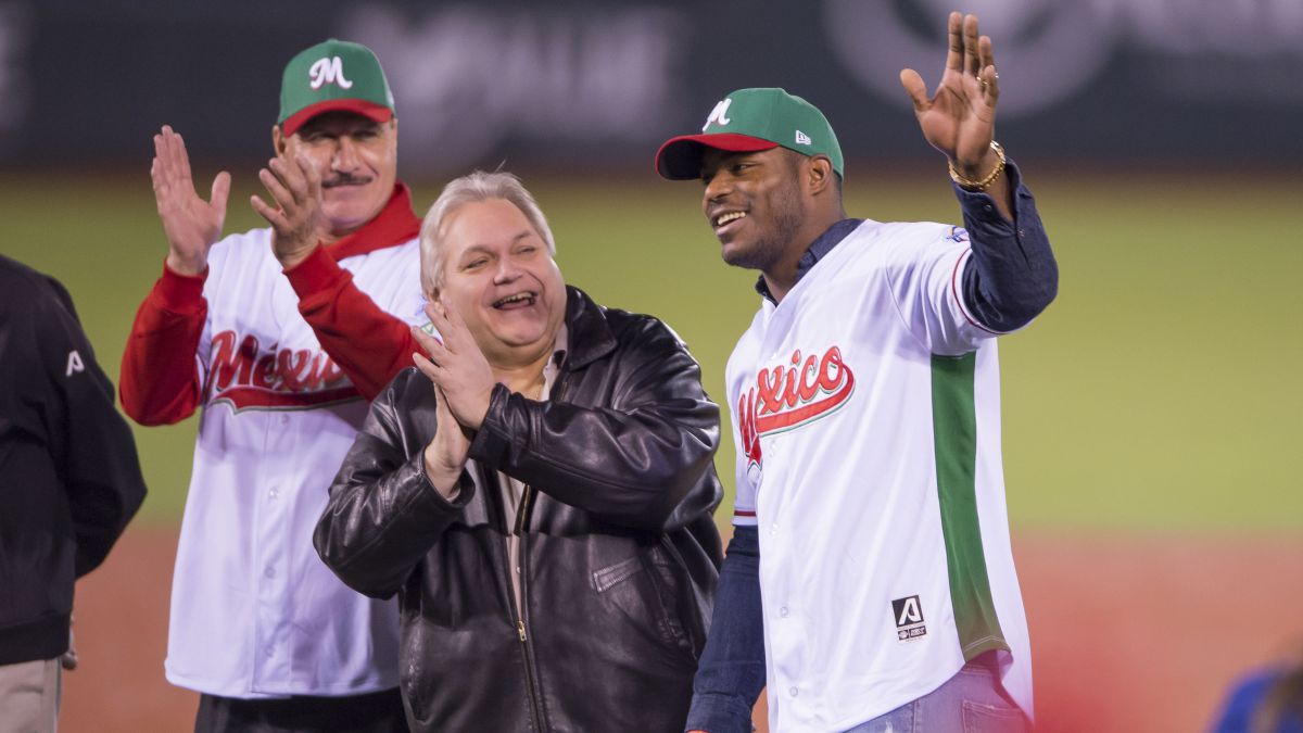 The Mexican Baseball League added two new teams: Mariachis de Guadalajara  and El Aguila de Veracruz. Adrian Gonzalez signed with Guadalajara and  Yasiel Puig just signed with Veracruz. : r/Dodgers